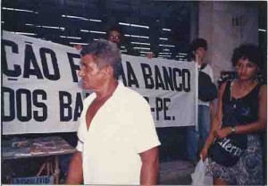Passeata Contra o fechamento das Agências do Bandepe out. 91