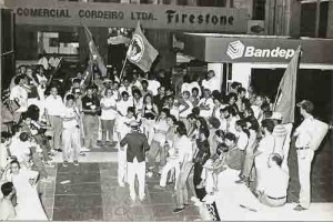 Passeata Contra o fechamento das Agências do Bandepe out. 91