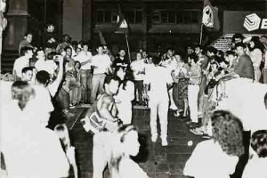 Passeata Contra o fechamento das Agências do Bandepe out. 91