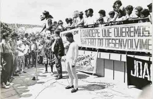 Passeata Contra o fechamento das Agências do Bandepe out. 91