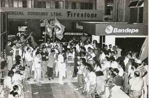 Passeata Contra o fechamento das Agências do Bandepe out. 91