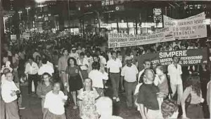 Passeata Impeachment Collor – out/92 Imagem fotos