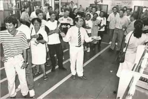 Manifestação banco Real março/1992 Filas-Real Imagens fotos