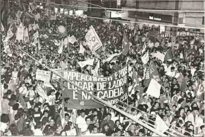 Passeata – Fora Collor agosto/92 Imagem fotos