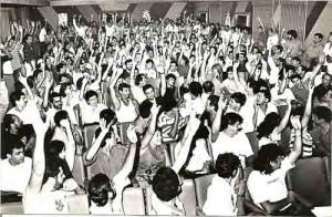 Campanha Salarial 93 Suspensão da greve imagem fotos mobilização continua