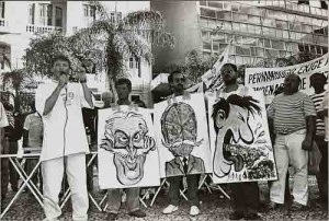 Protesto com pizza pela cassação de Fiúza em 06/06/94 – Pracinha do Diário.