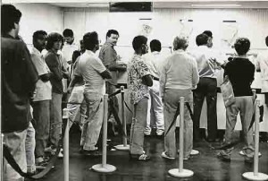 Campanha mais Bancários Menos Filas maio/94 projeto Portas de Segurança bancária Imagem fotos