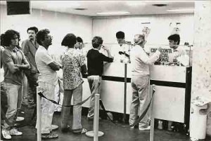 Campanha mais Bancários Menos Filas maio/94 projeto Portas de Segurança bancária Imagem fotos