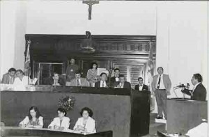 Ato na Assembléia contra a intervenção no Mercantil e Econômico set/out - 95