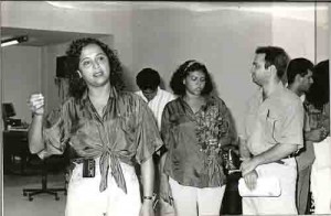 Dia da Mulher E/D – Maria José Félix – Sec. Mulher – SEEC-PE; Suzineide – Sec. Mulher – SEEC/PE; Célio Franklin, Deptº Jurídico. 08/03/97