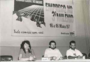 Prestação de Contas E/D: Ana Elizabeth, professora; Miguel Correia – sec. geral CNB-CUT; Ademir, diretor do SEEC/PE. 1997 Seminário dos Bancários maio/97 imagem fotos