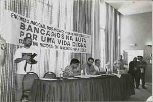 Encontro Nacional Bancários Campanha Salarial/97 SP
Mesa: Ségio Rosa(CNB) centro – 1 e 2 /08/1997
