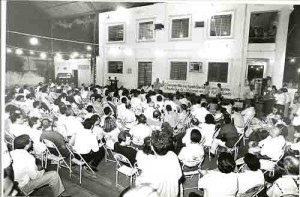 Assembléia Geral – eleição da comissão eleitoral quadra da APCEF 12/08/1997 imagem foto/Lumen