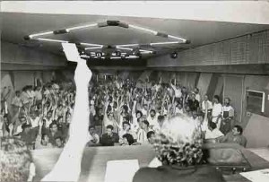 Eleição da comissão eçleitoral dia 09 de agosto de 1997 + 400 bancários Auditório do sindicato