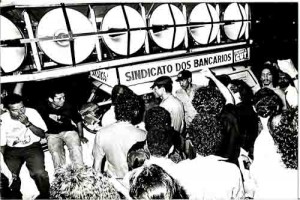Greve Bandepe 1998 – 8 dias Passeata e ato de protesto Bandepão imagem fotos
