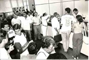 Manifestação Banco Real março/98 imagem fotos