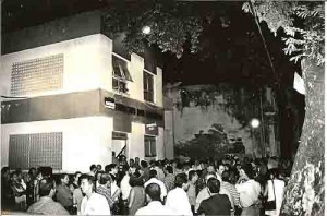 Assembléia do Bandepe greve 98 março - 400 pessoas imagem fotos