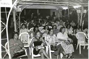 05.03.98 – Quinta do Livro. Lançamento da revista da CUT “Mulheres sindicalistas fazem história em Pernambuco”. Foto Imagem