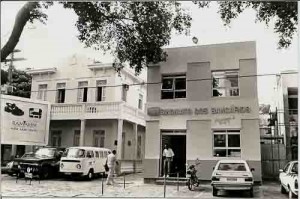 Fachada da sede do sindicato em recuperação maio /98