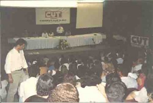 Seminário “O NE além da seca” CUT/PE Petrolina – 27 e 28/05/98 CUT nacional – CUT/PE.