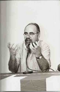 Michel Zaidan – cientista político, em debate dia 03/09/98, “a importância da CUT para a democracia do Brasil”. 15 anos da CUT 28.08.98 imagem fotos