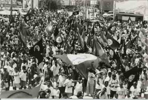 Marcha pela Reforma Agrária – Promoção MST – sexta-feira, 17/04/1998(Foto: Beto Oliveira)