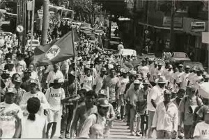 Marcha pela Reforma Agrária – Promoção MST – sexta-feira, 17/04/1998(Foto: Beto Oliveira)